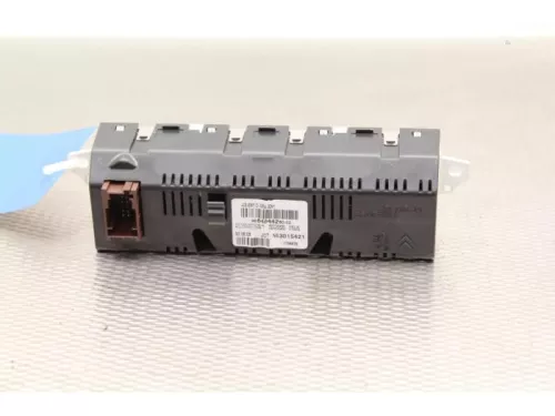 Display Interieur-7888243 (5621033)