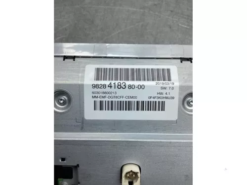 Display Interieur-7936875 (20921759)