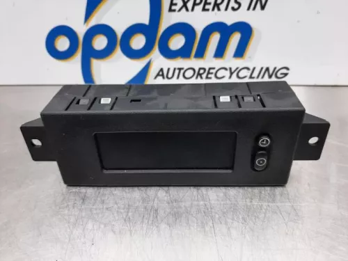 Display Interieur-7577039 (16353332)