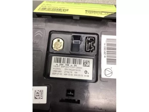 Display Multi Media regelunit-7980963 (19101219)