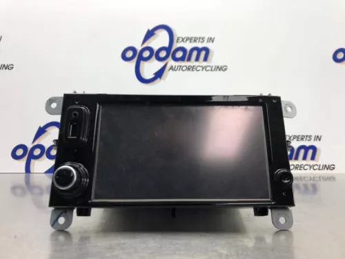 Display Multi Media regelunit-8197133 (20781945)