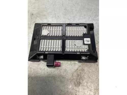 Draadloze oplader-7086607 (18120624)