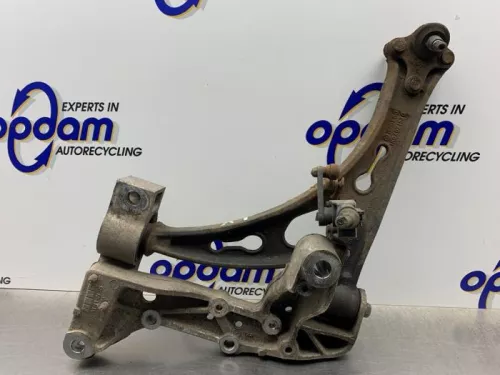 Draagarm links-voor-8203786