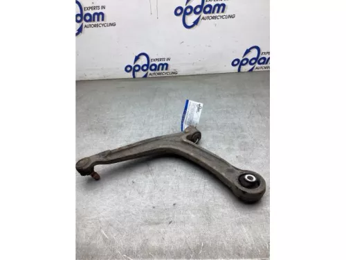 Draagarm onder rechts-voor-8299275