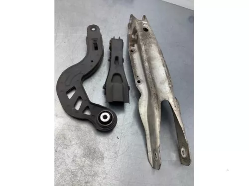 Draagarm rechts-achter-7852033 (17169937)