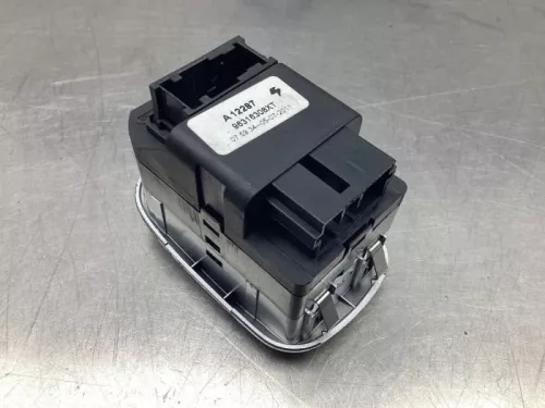 Elektrisch Raam Schakelaar-7821635 (17388244)