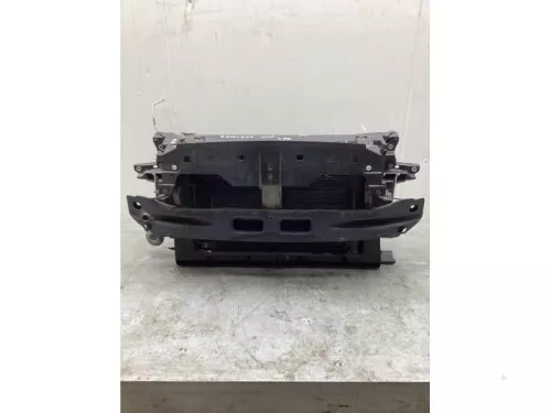 Frontpaneel-8066417