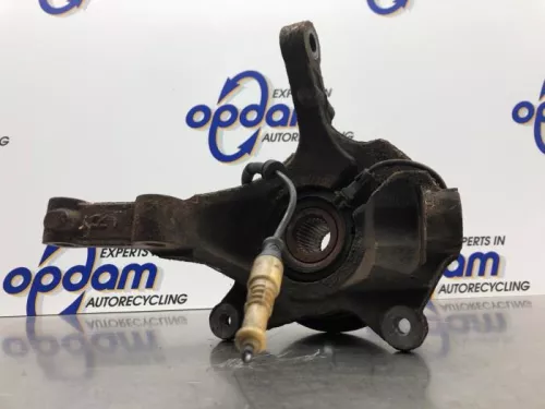 Fusee rechts-voor-8206030