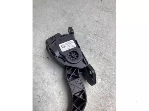 Gaspedaalpositie Sensor-8182330 (21742396)