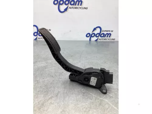 Gaspedaalpositie Sensor-7582174 (17504110)