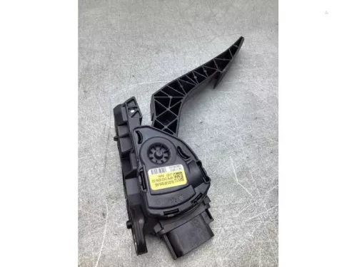 Gaspedaalpositie Sensor-7867513 (22082366)