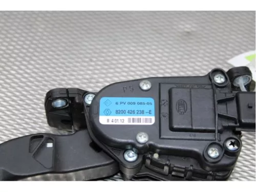 Gaspedaalpositie Sensor-7878601 (13733052)
