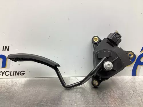 Gaspedaalpositie Sensor-7741415 (18057102)