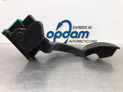 Gaspedaalpositie Sensor-7841125 (17394940)