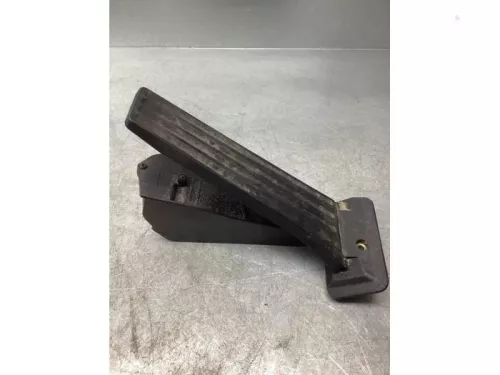 Gaspedaalpositie Sensor-7932071 (18066761)