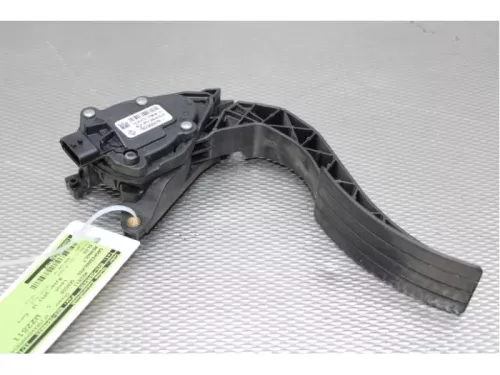Gaspedaalpositie Sensor-7878129