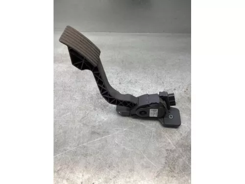 Gaspedaalpositie Sensor-7917651 (18860557)