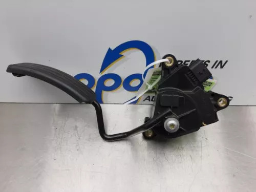 Gaspedaalpositie Sensor-7878302