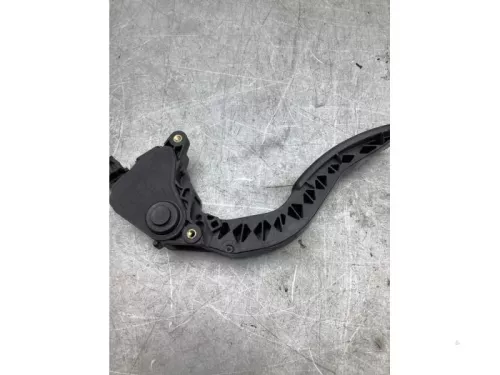 Gaspedaalpositie Sensor-8265084 (21781933)