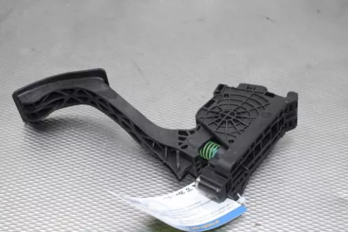 Gaspedaalpositie Sensor-7367336 (16429765)