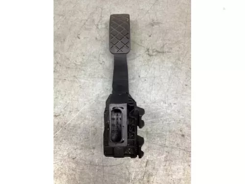 Gaspedaalpositie Sensor-7931865 (17726642)