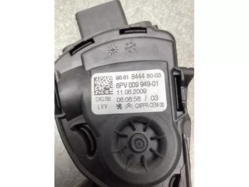 Gaspedaalpositie Sensor-7716367 (18787059)