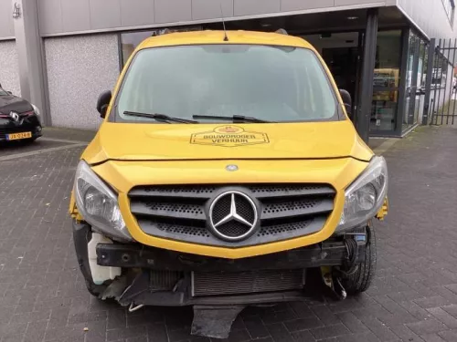 Grille-8234054 (21658733)