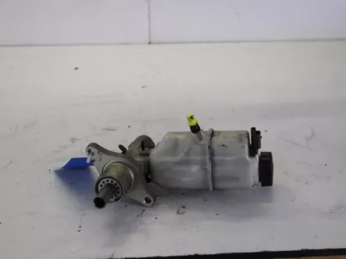 Hoofdremcilinder-7544461