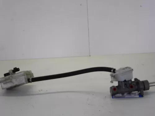 Hoofdremcilinder-7891434