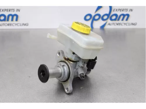 Hoofdremcilinder-7878414