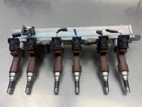 Injector (benzine injectie)-8303821 (22344624)