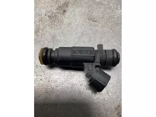 Injector (benzine injectie)-7471023 (17336969)