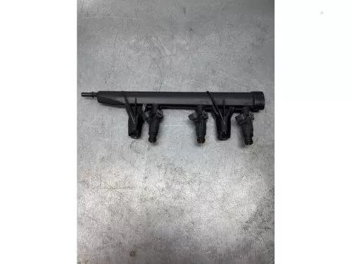 Injector (benzine injectie)- (17708151)