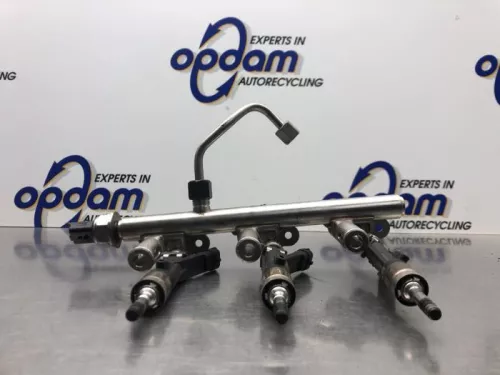 Injector (benzine injectie)-8143690 (21852863)