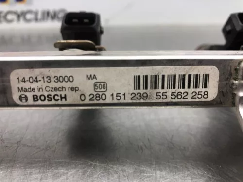 Injector (benzine injectie)-8161621 (21357392)