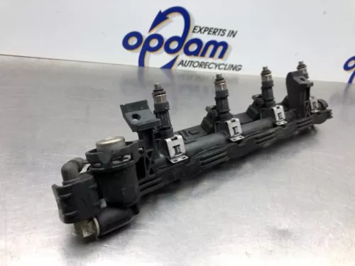 Injector (benzine injectie)-8233913 (21333737)