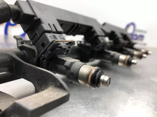 Injector (benzine injectie)-8233913 (21333737)