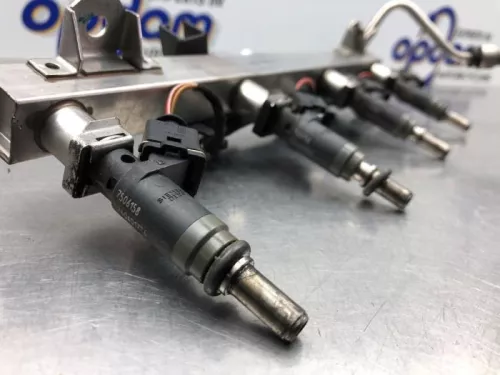 Injector (benzine injectie)-8188115 (21320107)