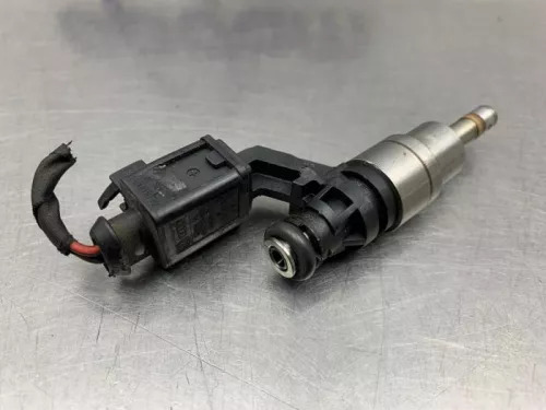 Injector (benzine injectie)-8203786 (21863886)