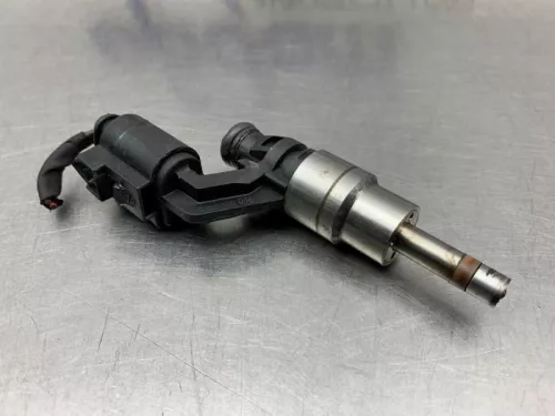 Injector (benzine injectie)-8203786 (21863886)