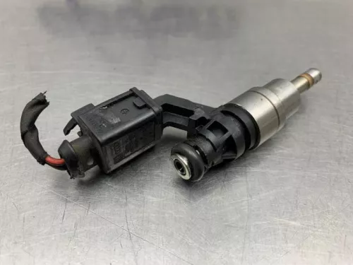 Injector (benzine injectie)-8203786 (21863889)