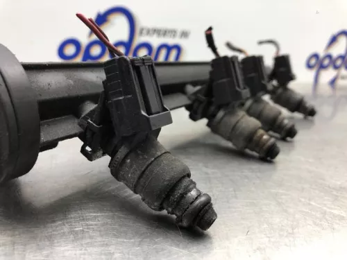 Injector (benzine injectie)-8143819 (21034673)