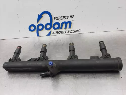 Injector (benzine injectie)-7577077 (16254637)