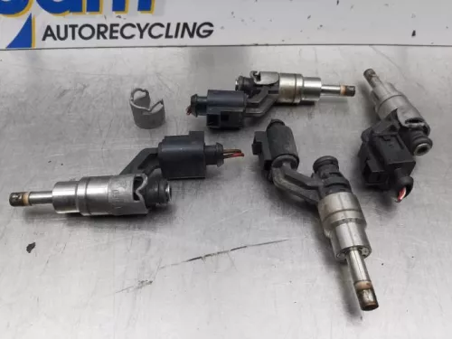 Injector (benzine injectie)-7615225