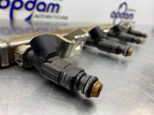 Injector (benzine injectie)- (21863998)