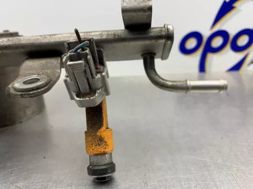 Injector (benzine injectie)-8236743 (21374182)