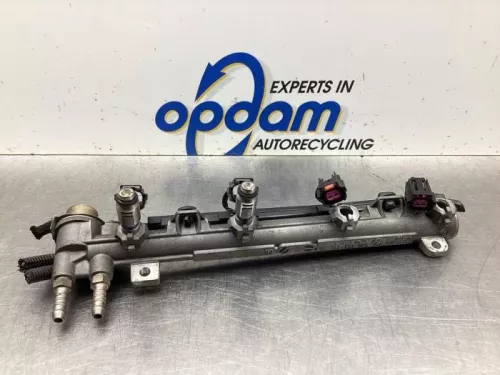 Injector (benzine injectie)-7877295 (15117761)