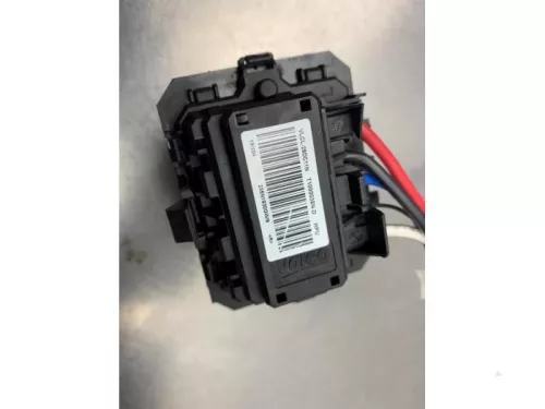 Kachel Ventilatiemotor-8139102 (21639785)