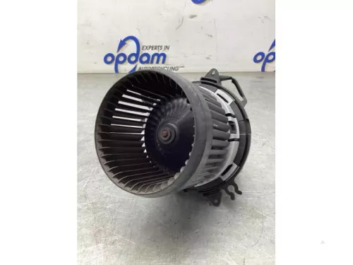 Kachel Ventilatiemotor-8129528