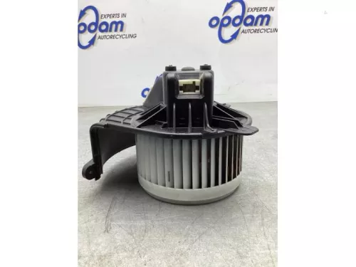 Kachel Ventilatiemotor-7916839 (17777671)